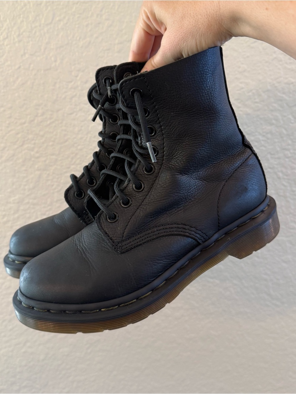 Dr Martens Pascal Boots size 6